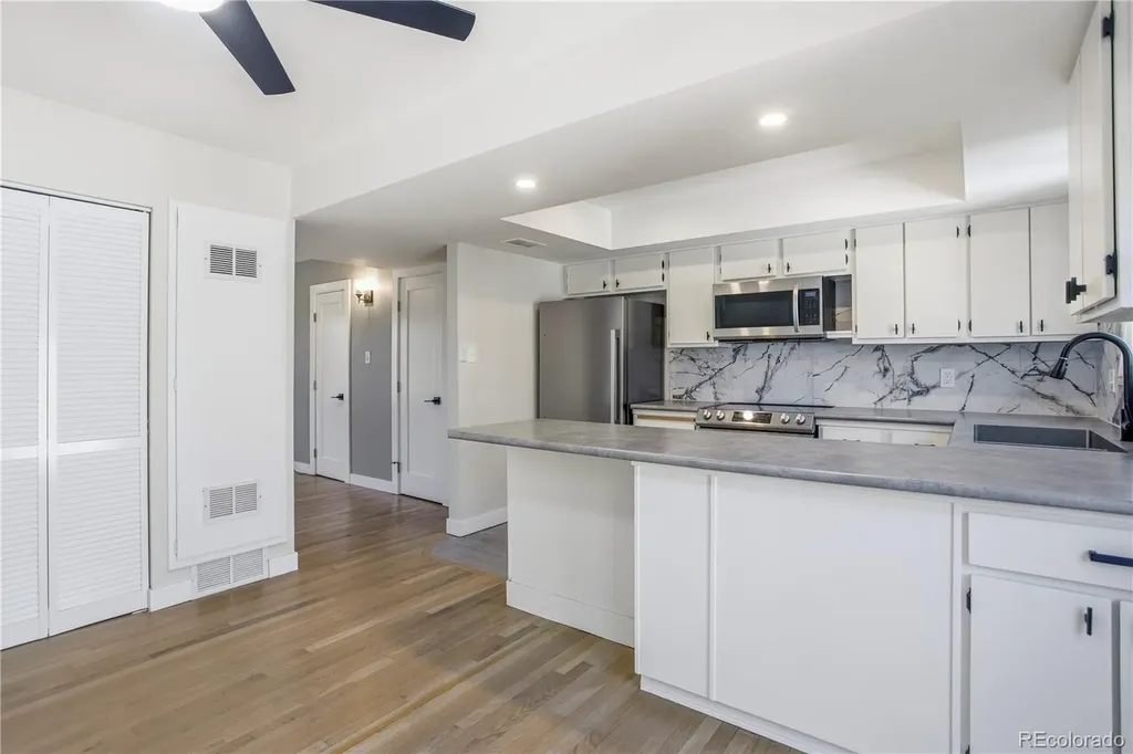 610 S Xenon Court Lakewood CO 80228