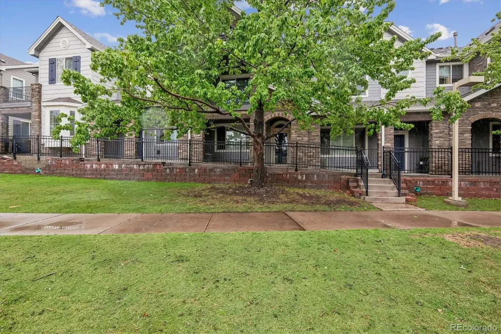 8925 E Phillips Drive Centennial CO 80112