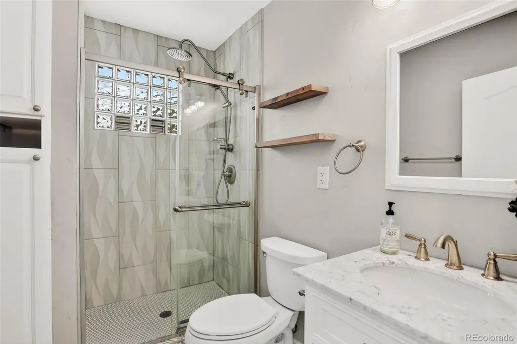 2550 Fenton Street Edgewater CO 80214