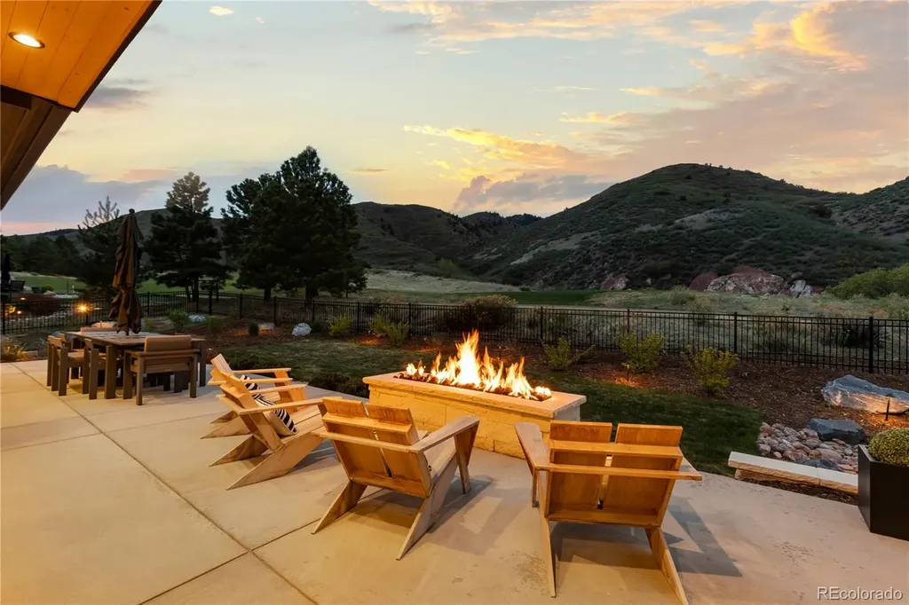 8111 Galileo Way Littleton CO 80125