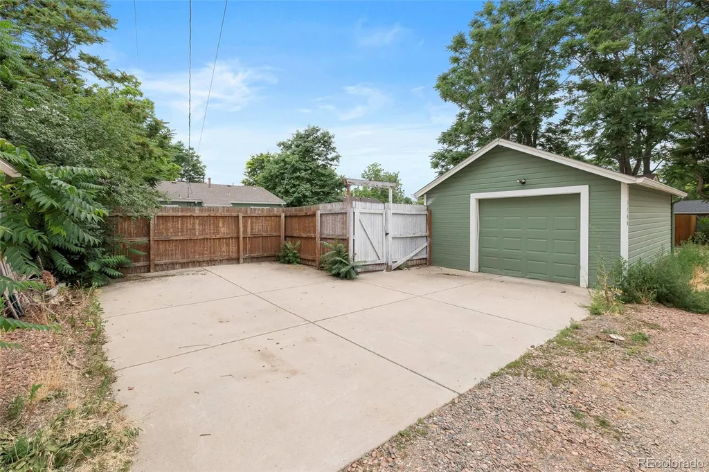 3766 S Bannock Street Englewood CO 80110