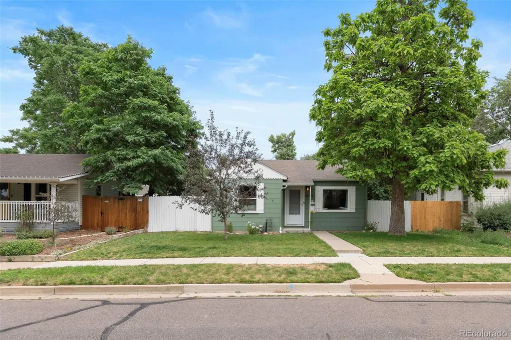 3766 S Bannock Street Englewood CO 80110