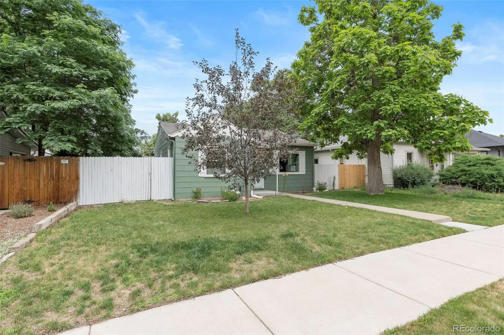 3766 S Bannock Street Englewood CO 80110