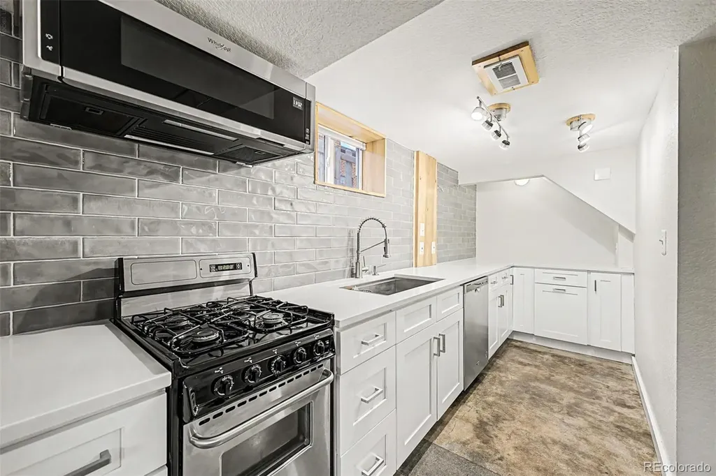 1554 Ames Street Denver CO 80214