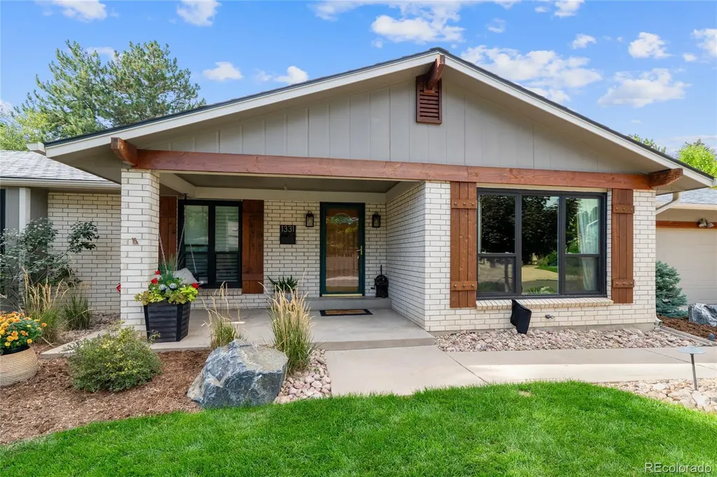 1331 Bellaire Street Broomfield CO 80020