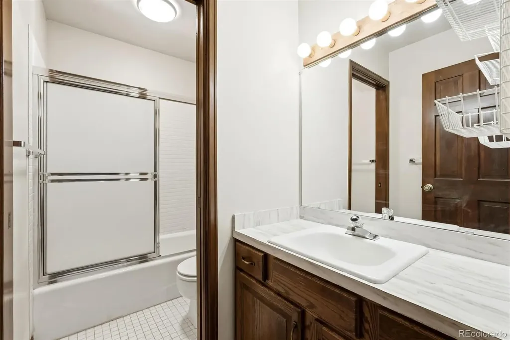 2609 S Quebec Street Denver CO 80231