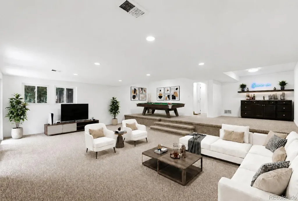 2609 S Quebec Street Denver CO 80231