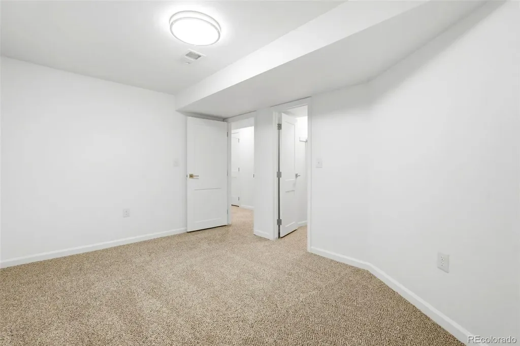 2609 S Quebec Street Denver CO 80231