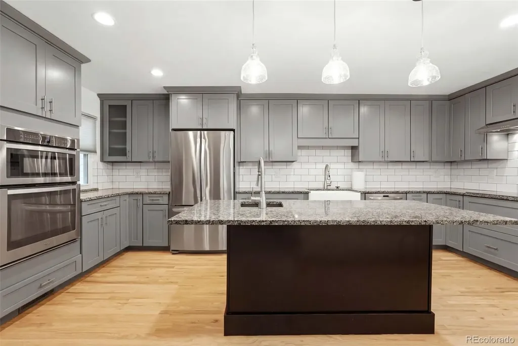 2609 S Quebec Street Denver CO 80231