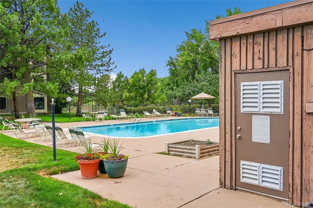 2525 S Dayton Way Denver CO 80231
