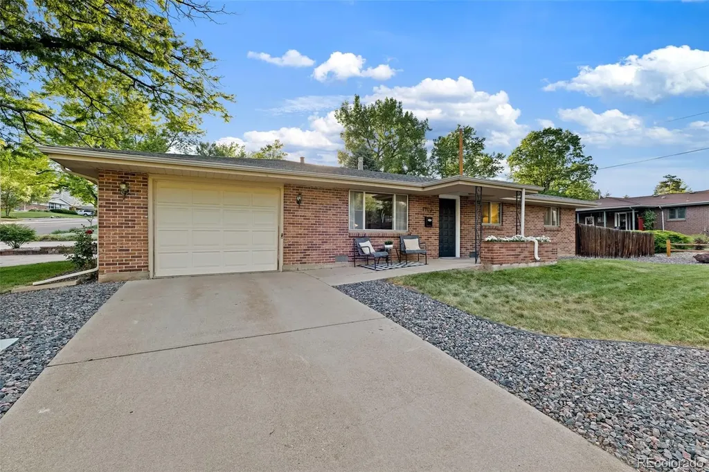 1102 N Ford Street N Golden CO 80403