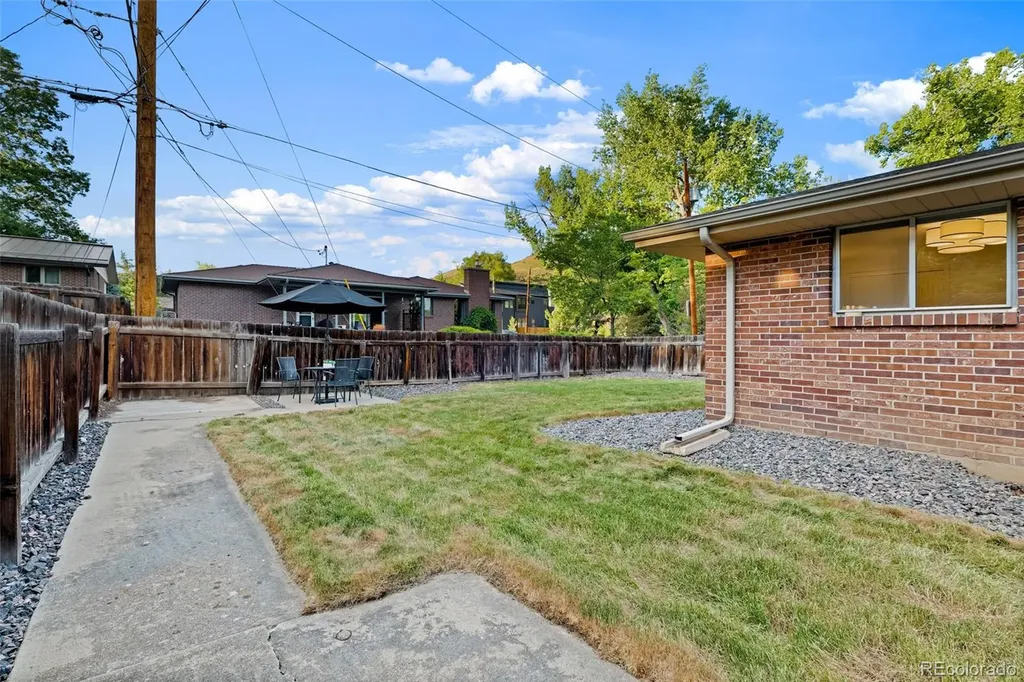 1102 N Ford Street N Golden CO 80403