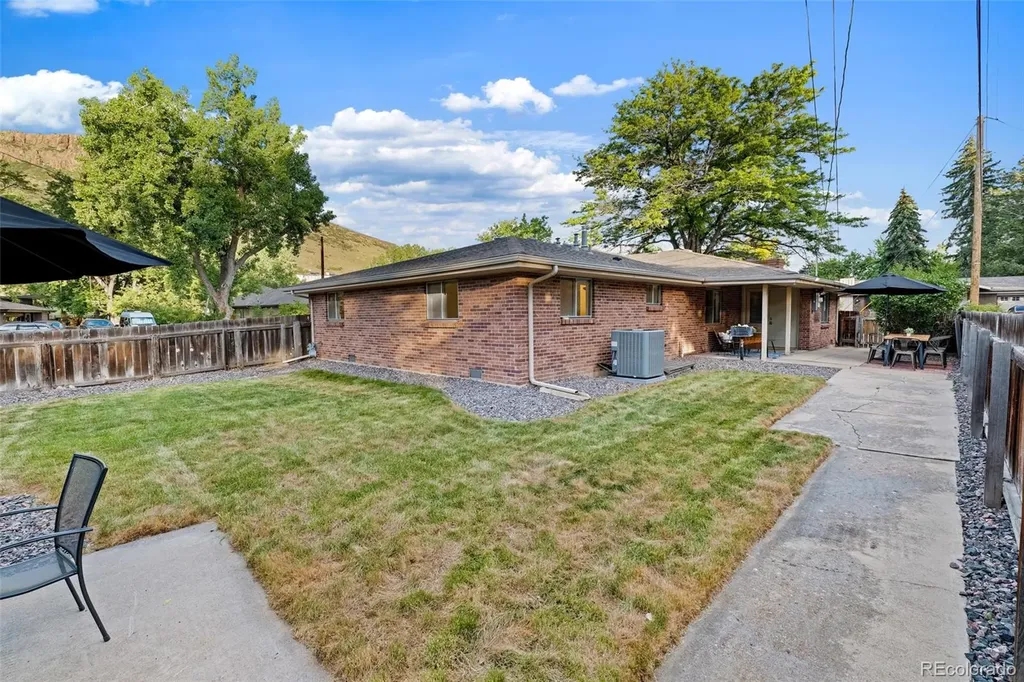 1102 N Ford Street N Golden CO 80403