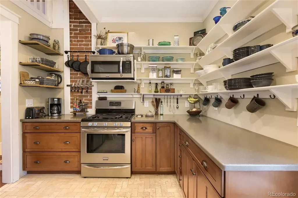 5736 S Bemis Street Littleton CO 80120