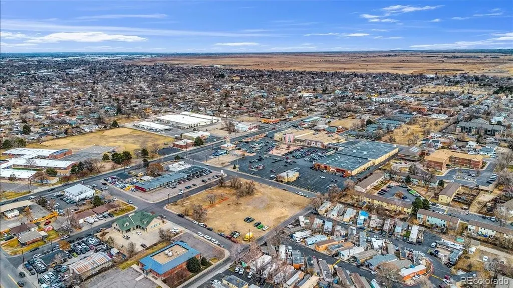 6322 Ivanhoe Street Commerce City CO 80022