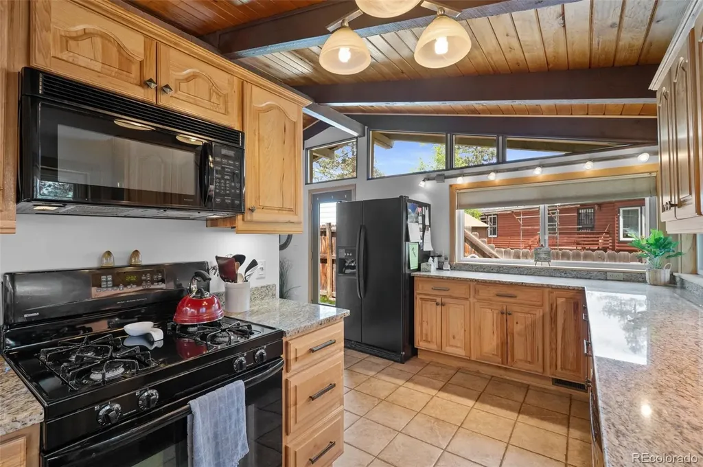 24 Pine Road Golden CO 80401