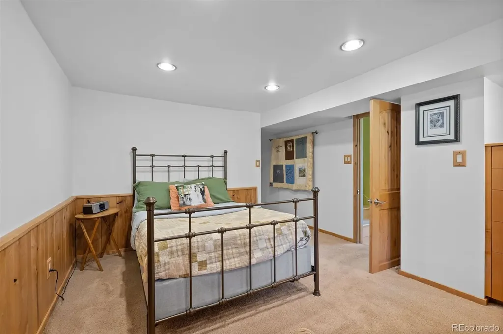 24 Pine Road Golden CO 80401