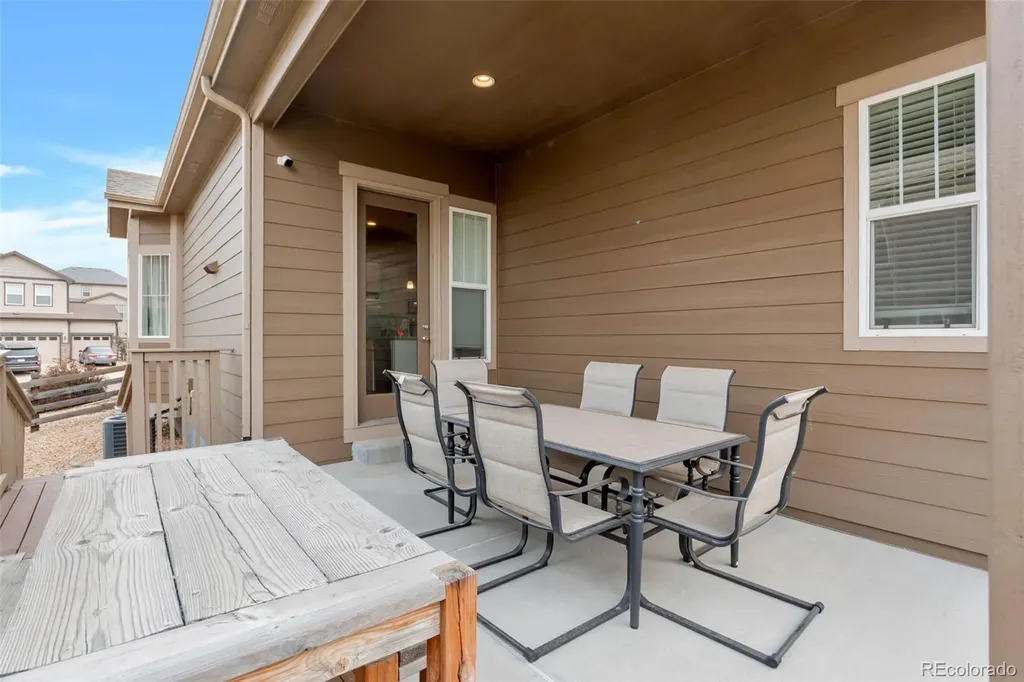 21259 E Layton Lane Aurora CO 80015