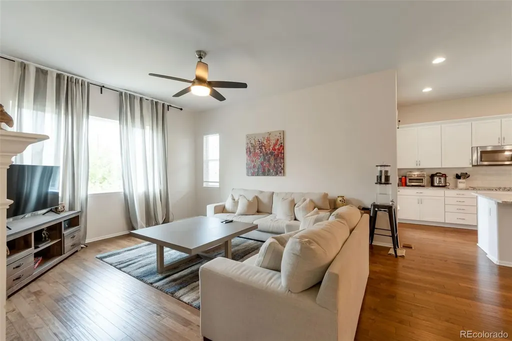 21259 E Layton Lane Aurora CO 80015