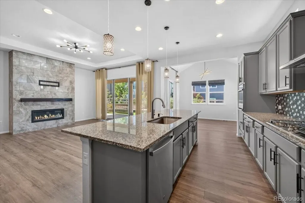 8176 Ralston Creek Avenue Littleton CO 80125