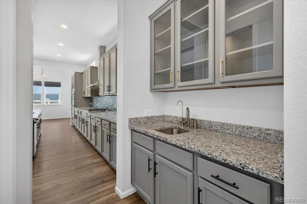 8176 Ralston Creek Avenue Littleton CO 80125