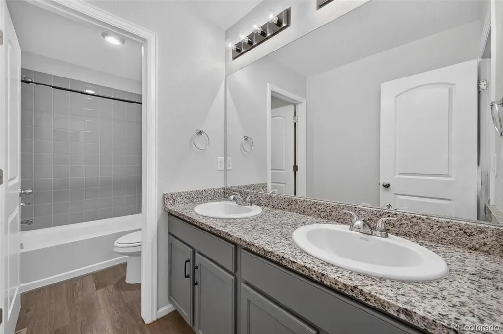 8176 Ralston Creek Avenue Littleton CO 80125