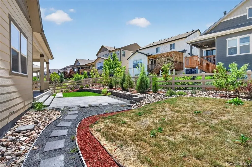 8176 Ralston Creek Avenue Littleton CO 80125