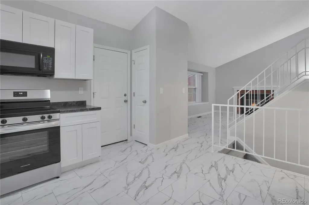 4464 Dumas Court Denver CO 80239