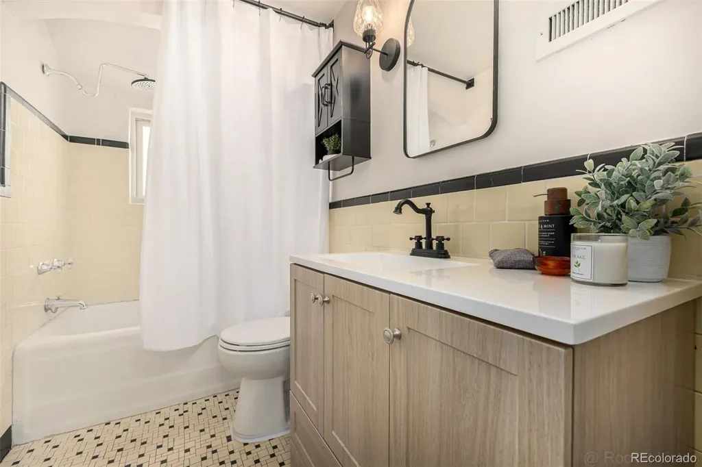129 S Franklin Street Denver CO 80209