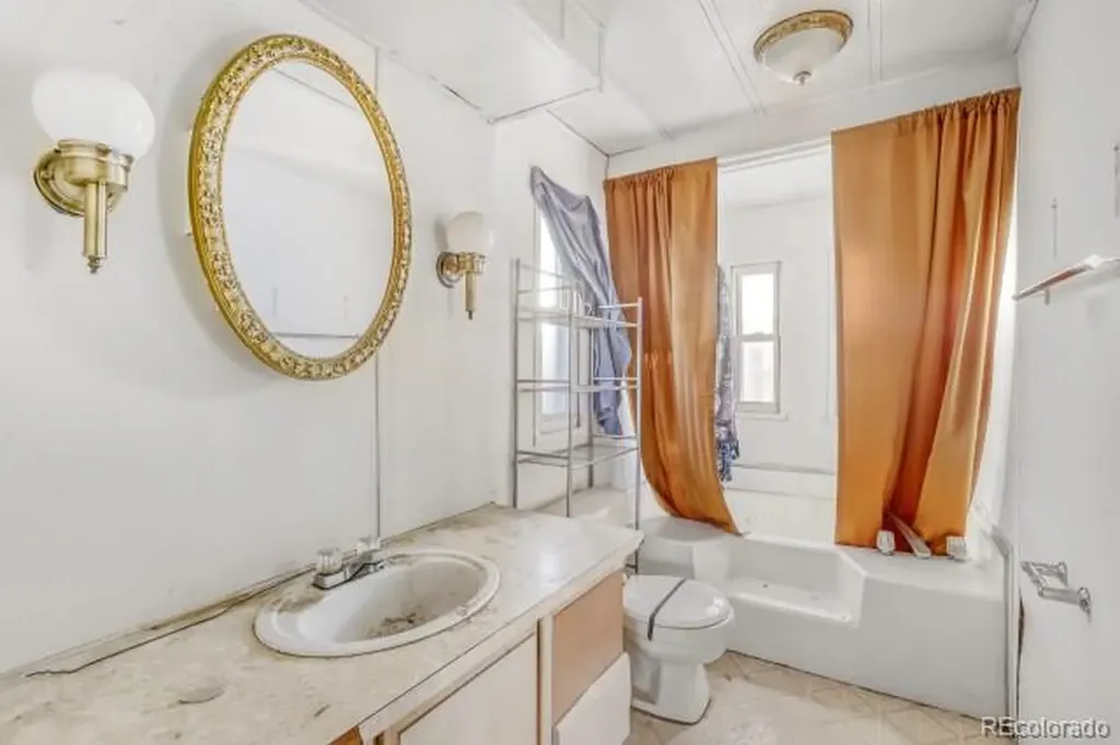 1215 Macintyre Court Dacono CO 80514