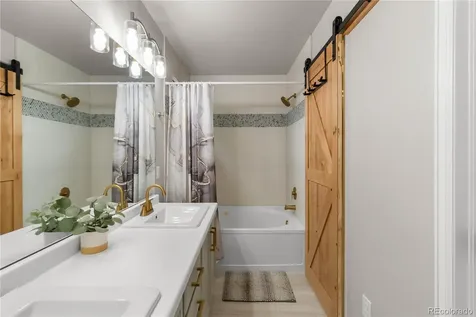 17460 E Bellewood Circle Aurora CO 80015