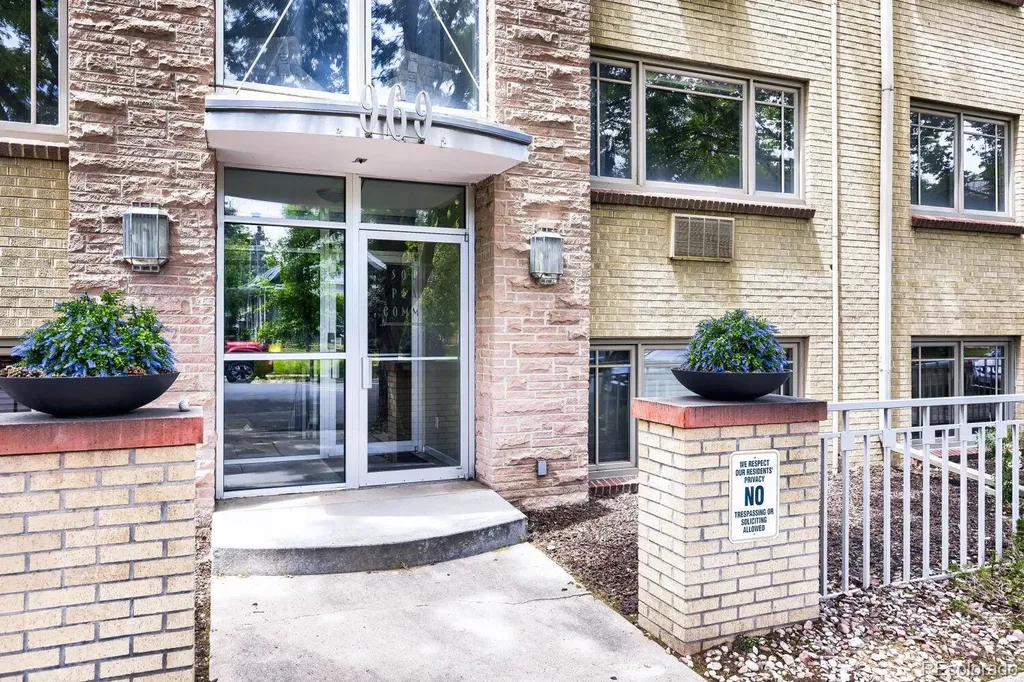 969 S Pearl Street Denver CO 80209