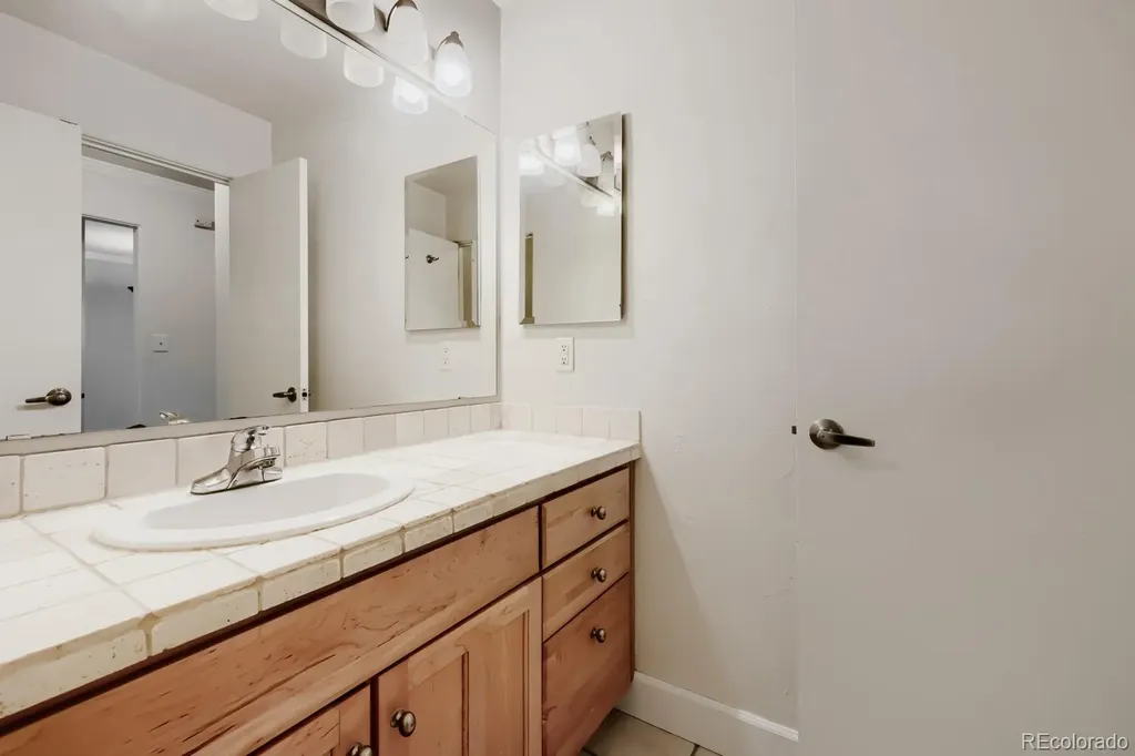 969 S Pearl Street Denver CO 80209