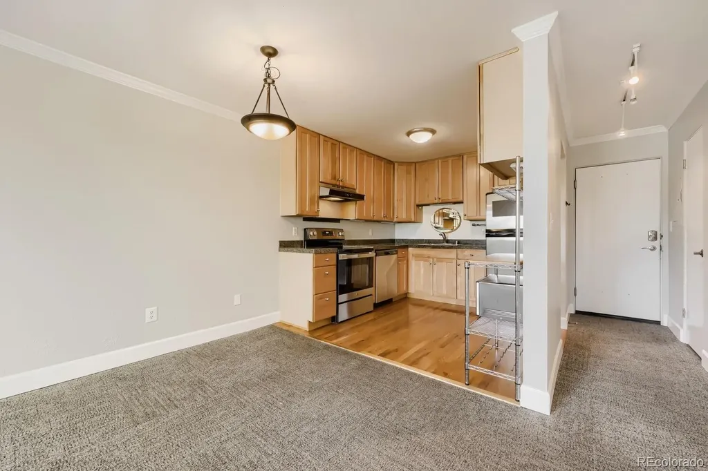 969 S Pearl Street Denver CO 80209