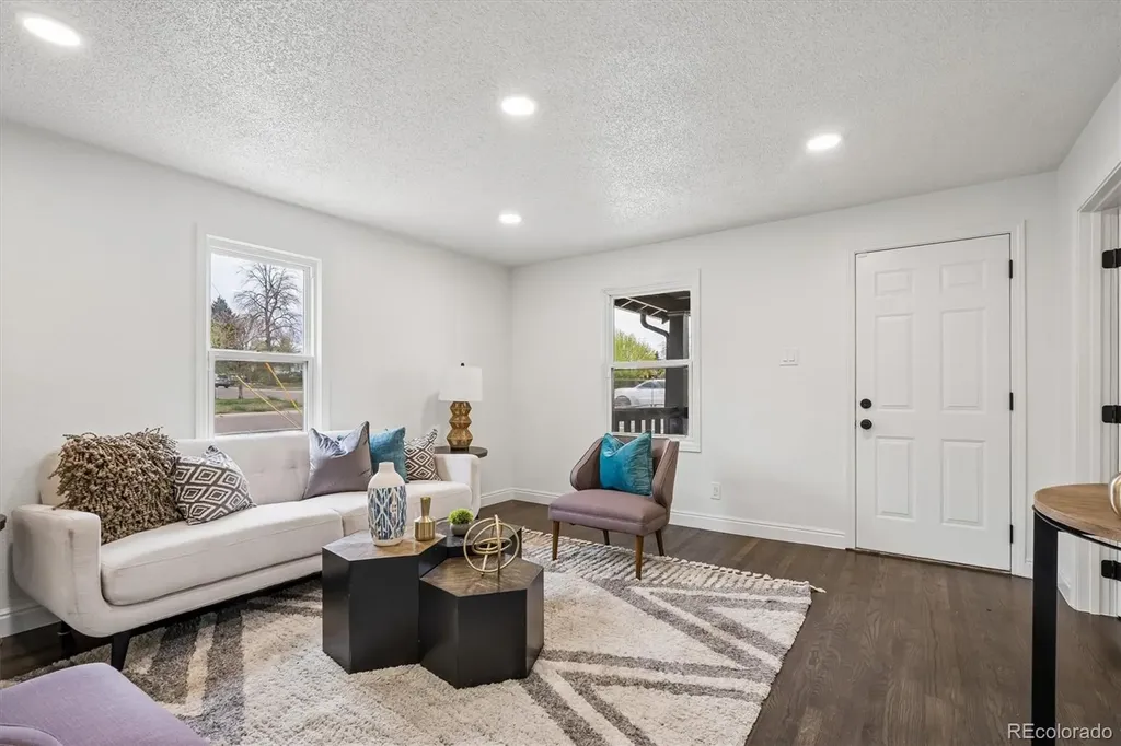 176 S King Street Denver CO 80219