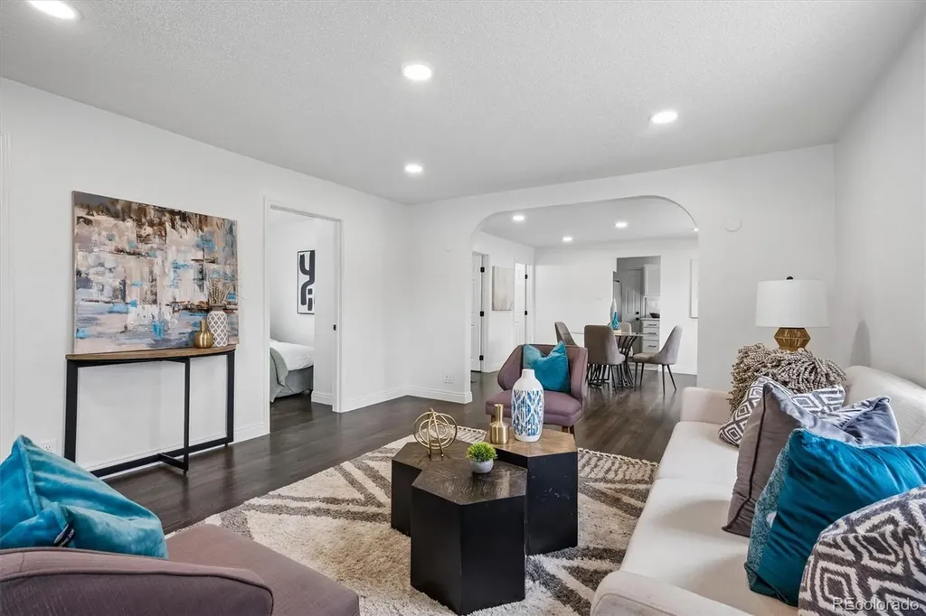 176 S King Street Denver CO 80219