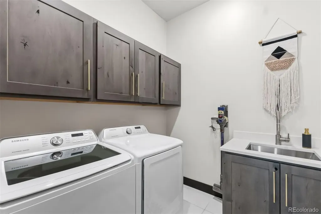 58 W Baron Way Silverthorne CO 80498