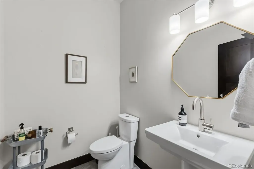 58 W Baron Way Silverthorne CO 80498