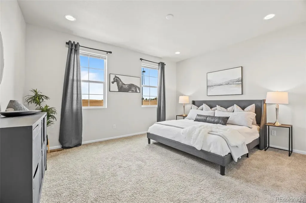 6643 N Danube Way Denver CO 80249