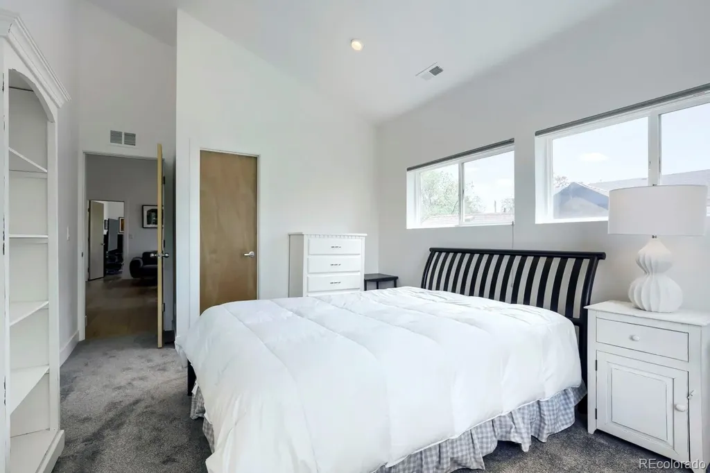 2368 N Glencoe Street Denver CO 80207