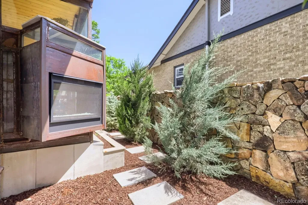 2368 N Glencoe Street Denver CO 80207