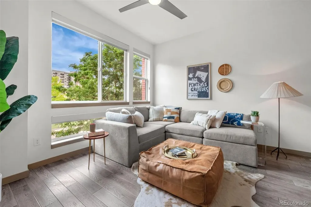 2200 Tremont Place Denver CO 80205
