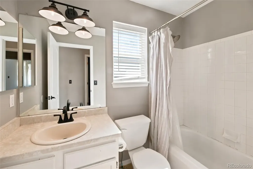 19927 E Belleview Place Aurora CO 80015