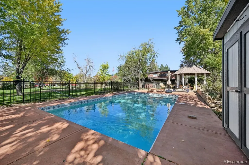 6310 Simmons Drive Boulder CO 80303