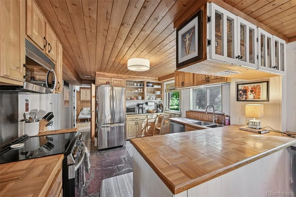 6310 Simmons Drive Boulder CO 80303