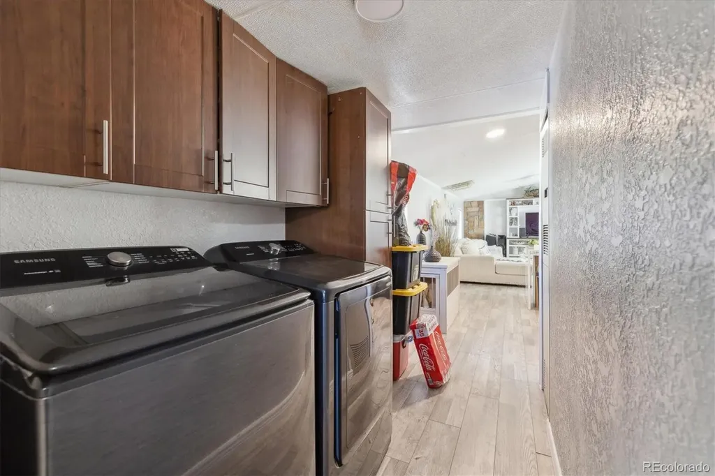 9400 Elm Court Denver CO 80260