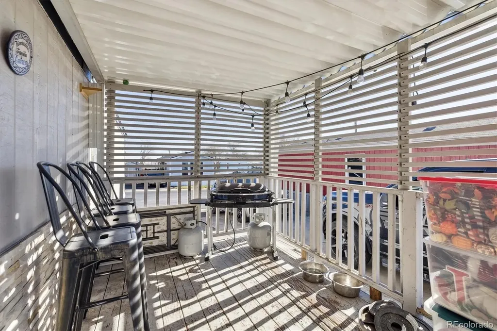 9400 Elm Court Denver CO 80260