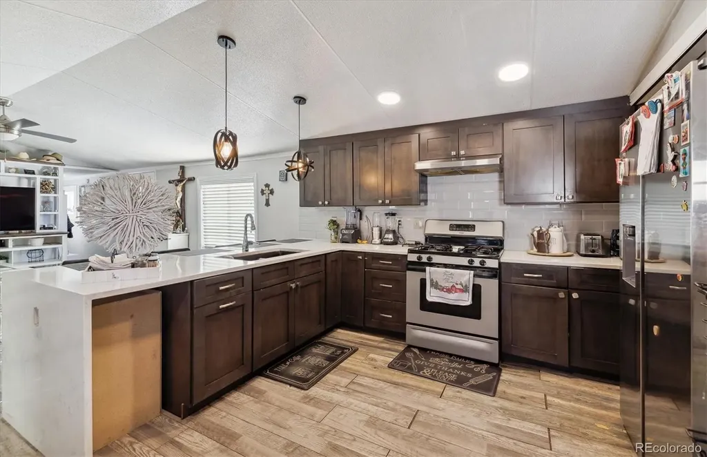 9400 Elm Court Denver CO 80260