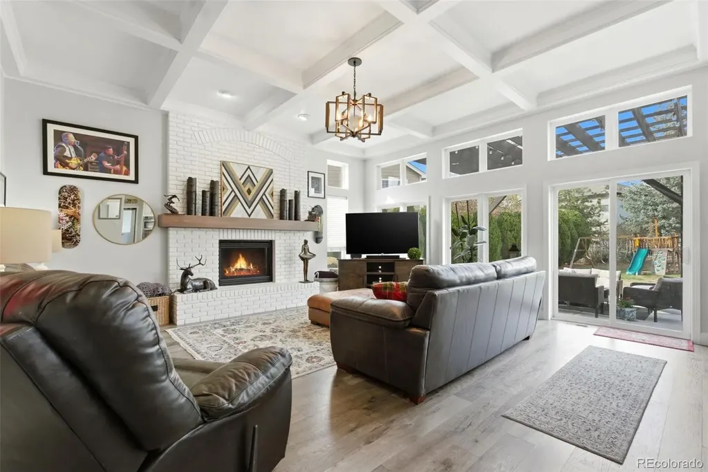 6052 S Andes Circle Aurora CO 80016