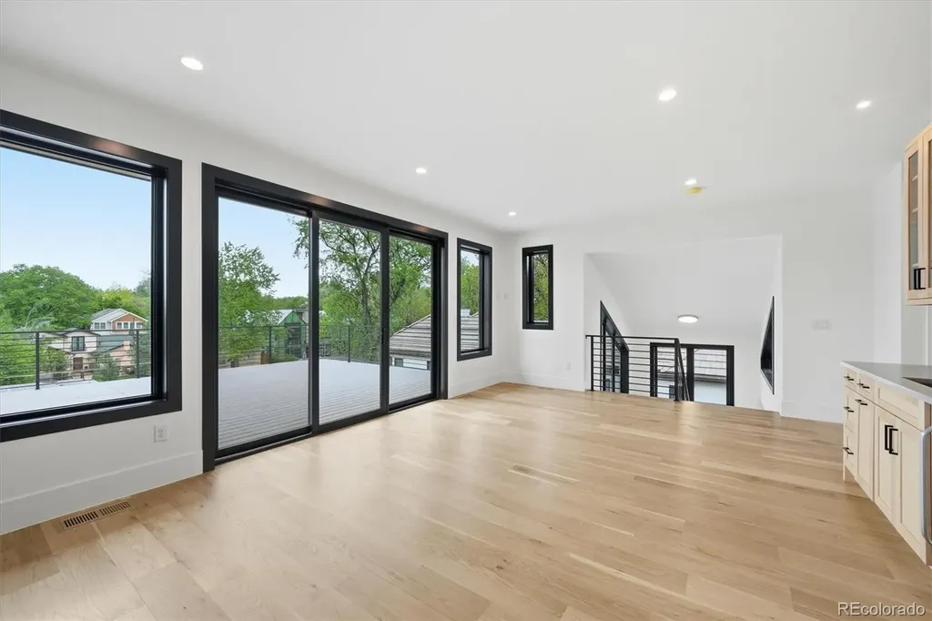 2442 S Saint Paul Street Denver CO 80210